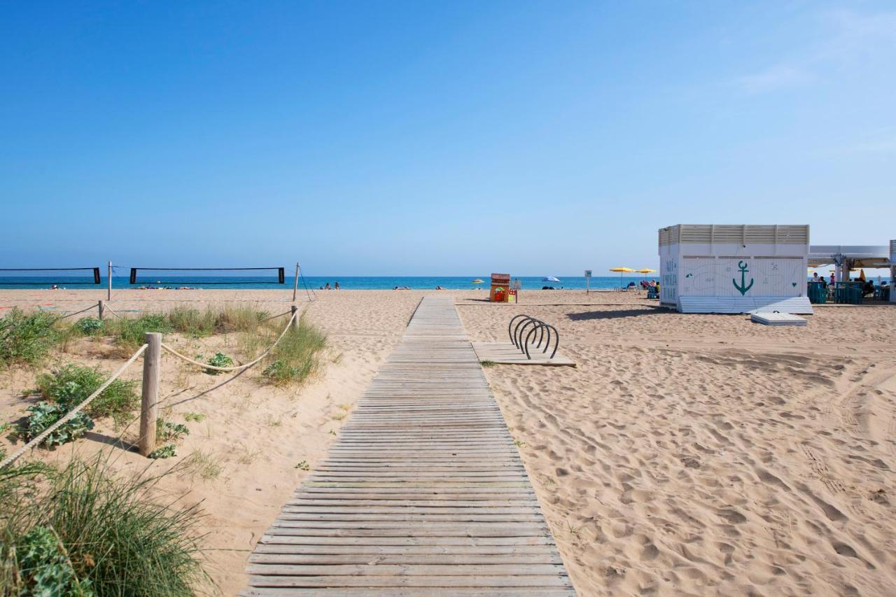 Apartamentos Balisse Castelldefels Luaran gambar