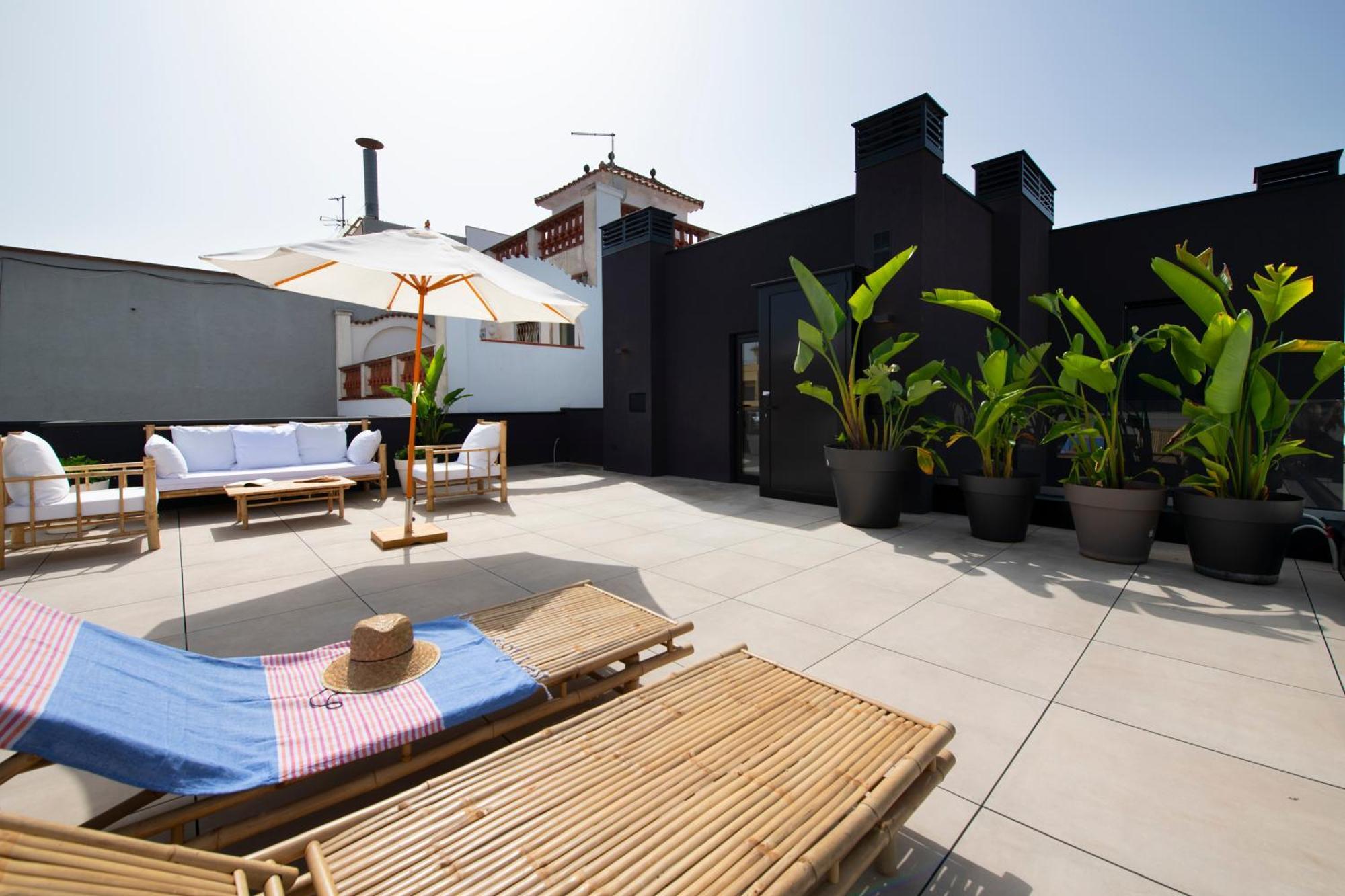 Apartamentos Balisse Castelldefels Luaran gambar